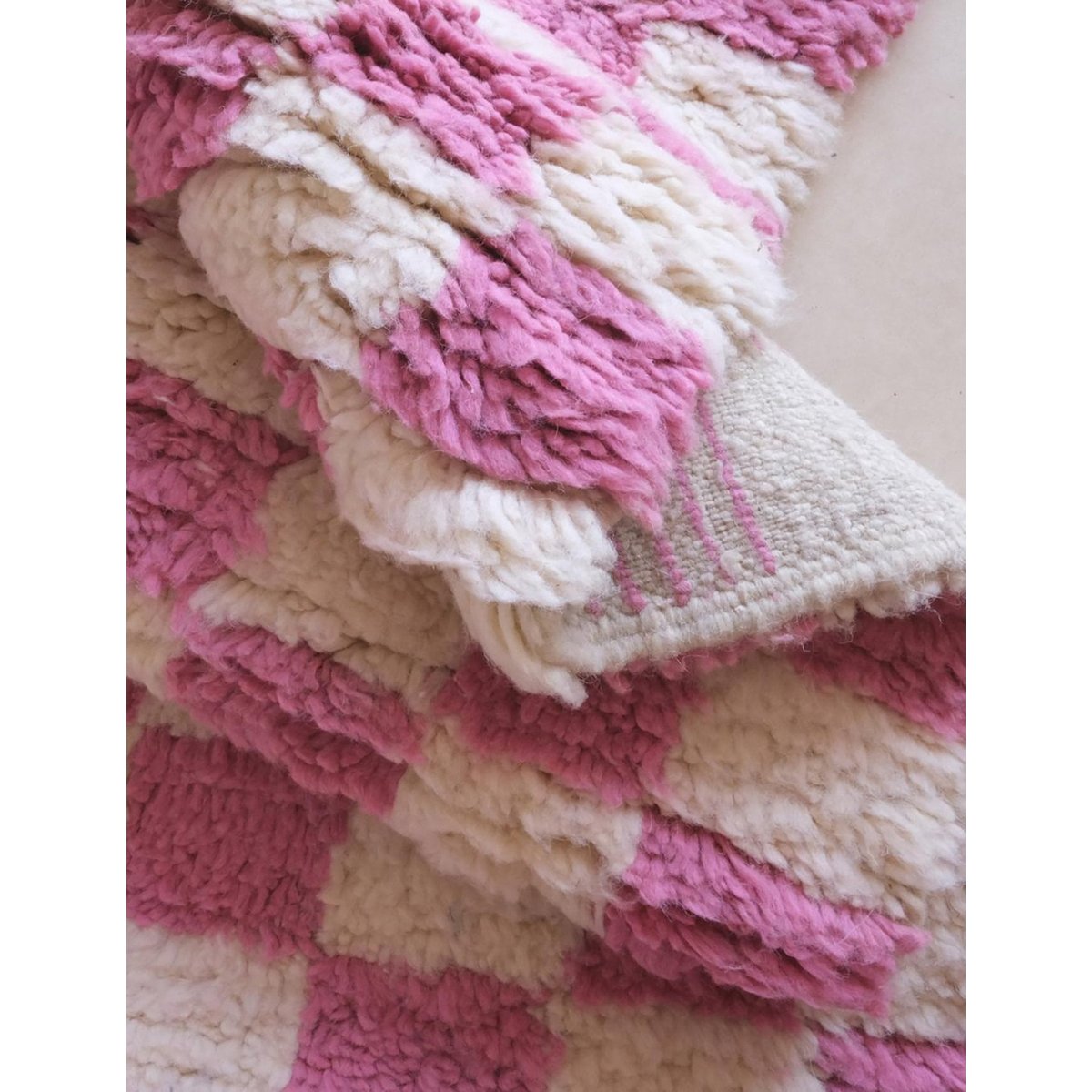 Tapis berbère marocain pure laine rose poudrée, AFK LIVING