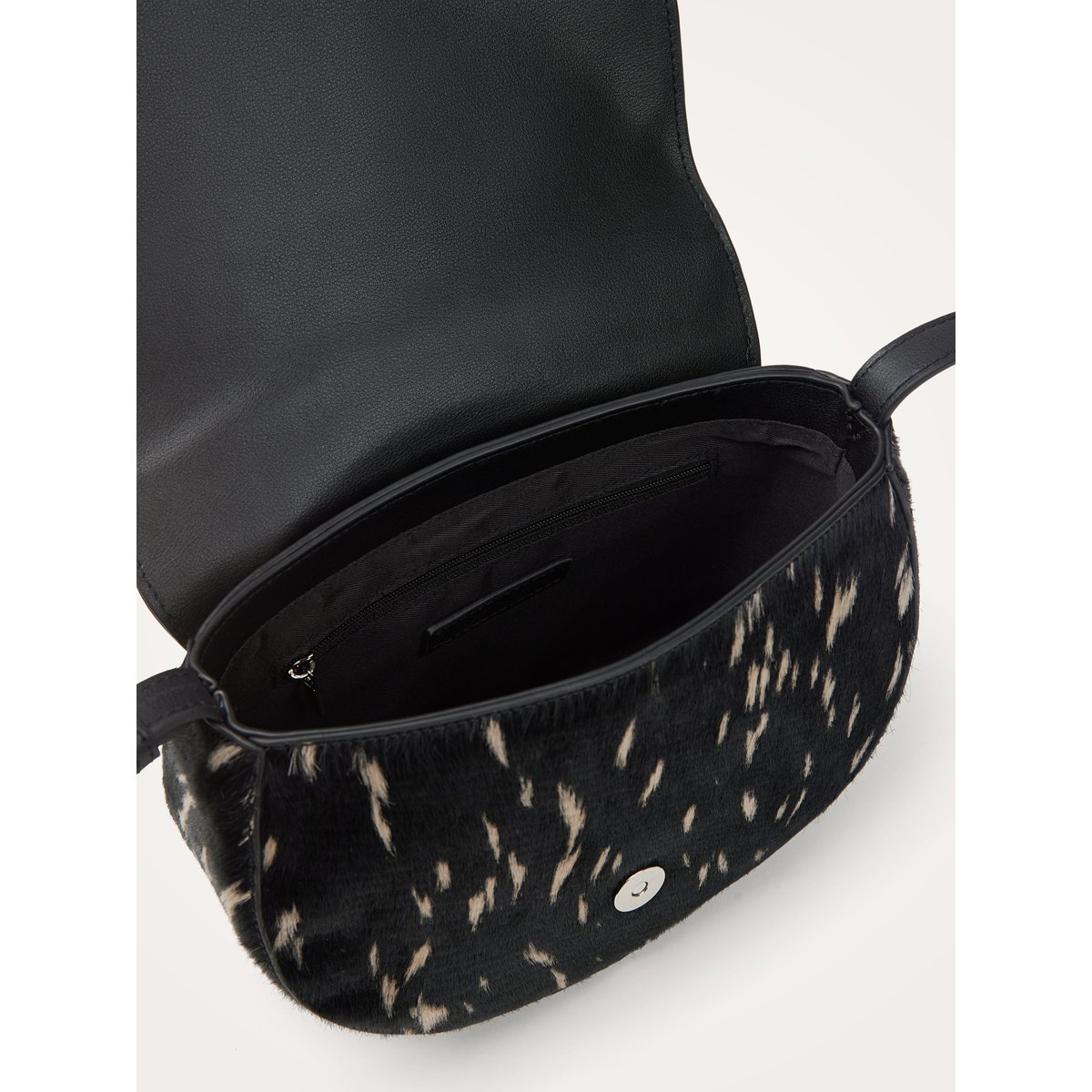 Sac bandoulière à rabat PHOEBE noir, VANESSA WU