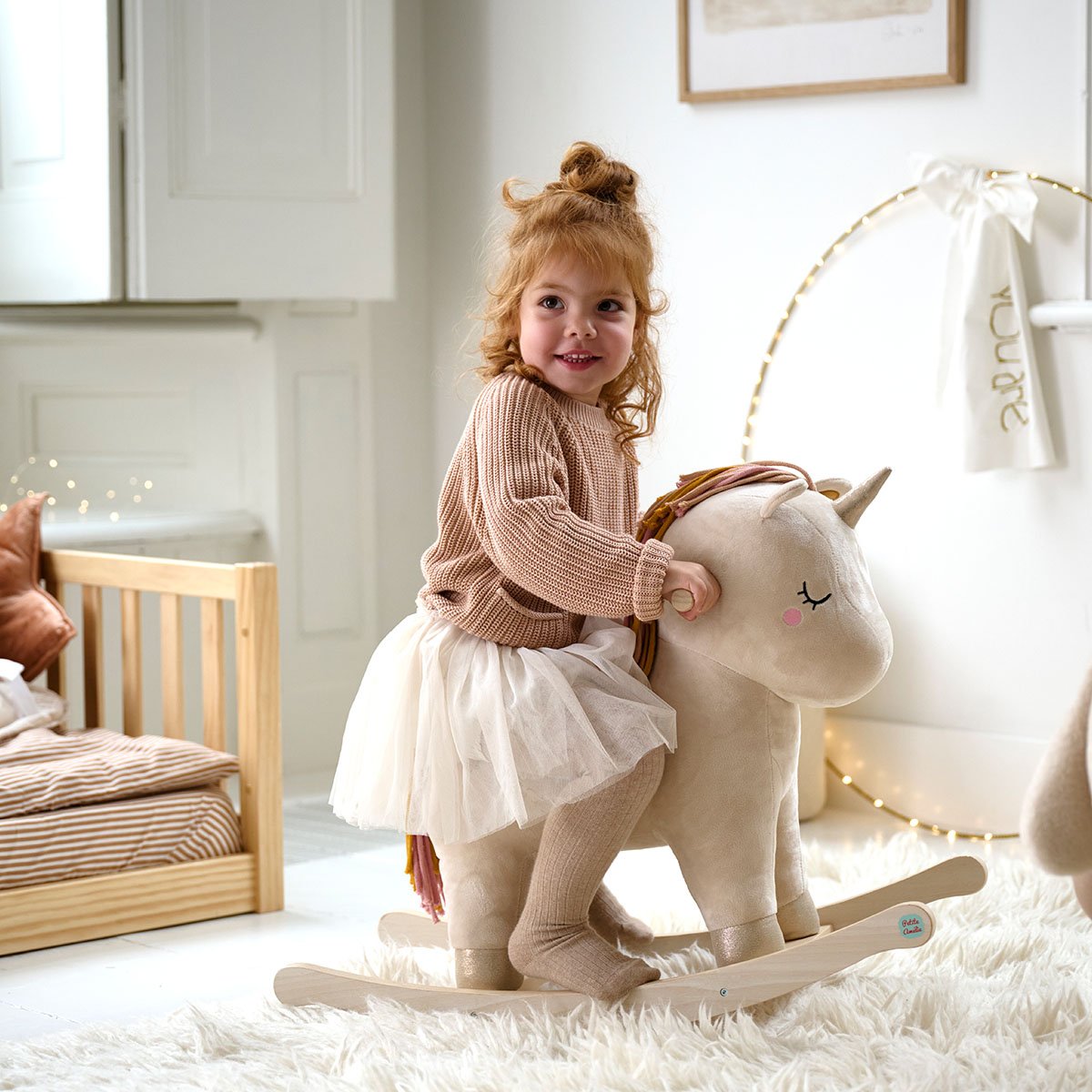 Cheval à bascule lara beige, PETITE AMELIE