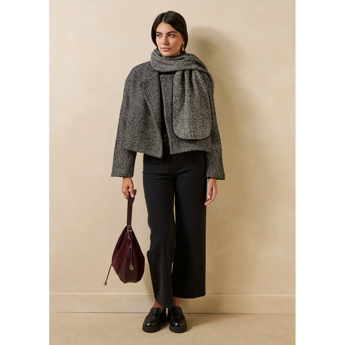 Manteau court ample à chevrons écharpe amovible noir, LA FEE MARABOUTEE