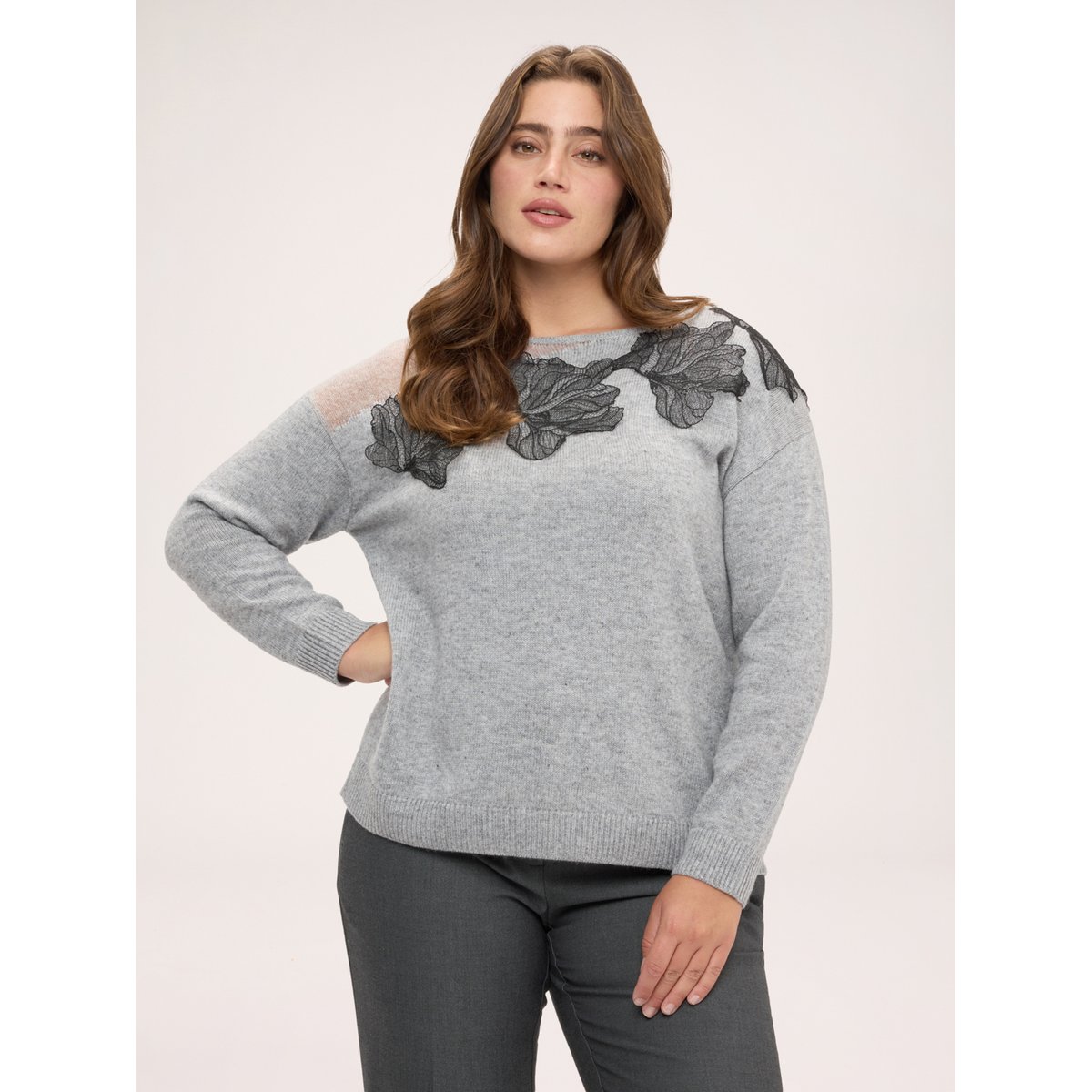 Pull avec applications florales gris, FIORELLA RUBINO
