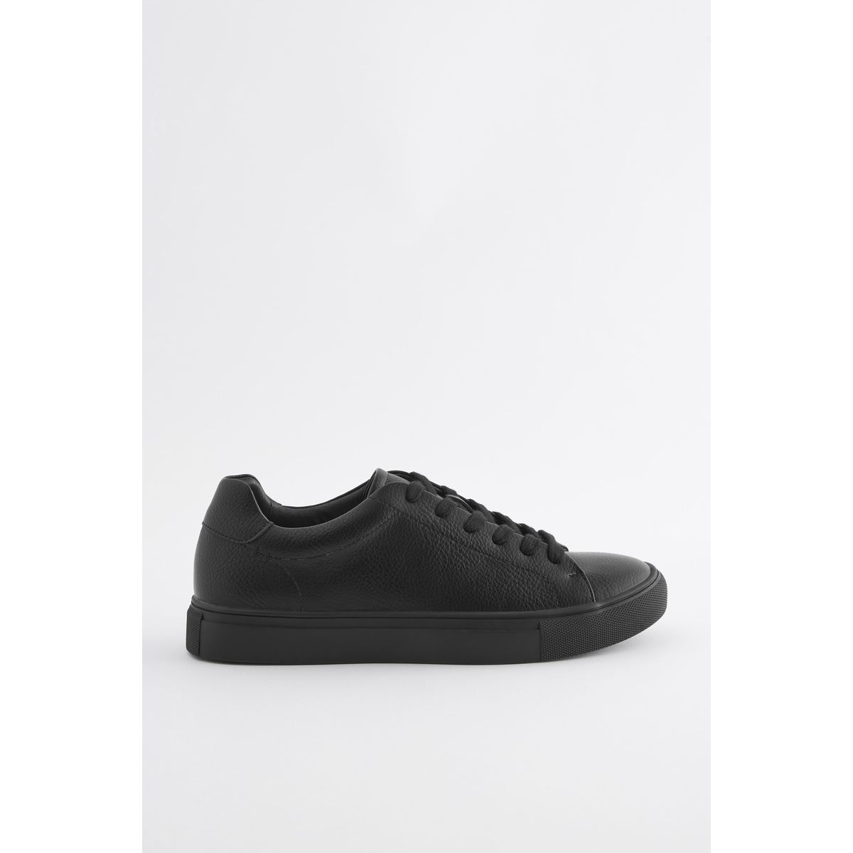 Baskets minimalistes coupe classique noir, NEXT