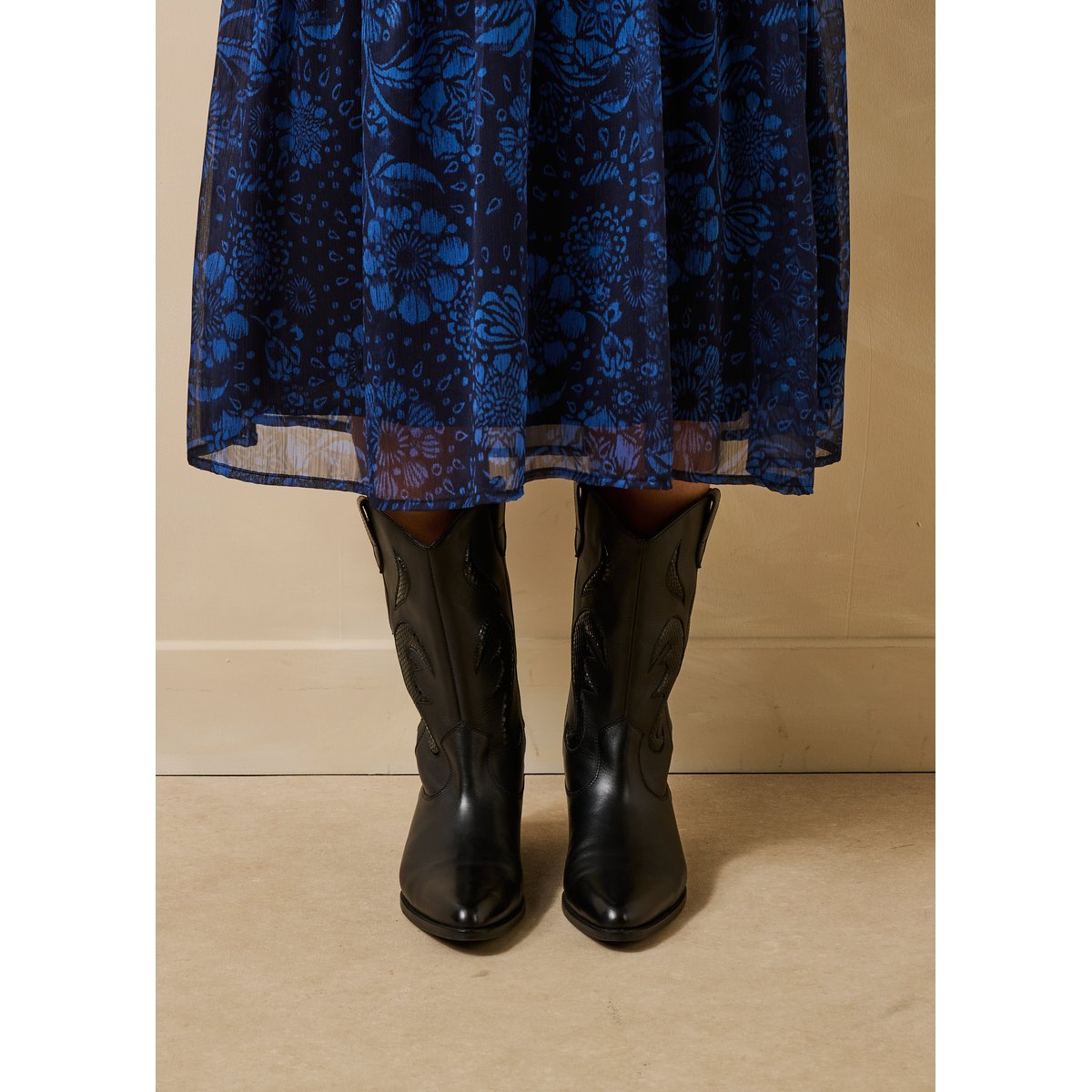 Bottines en cuir style western noir, LA FEE MARABOUTEE