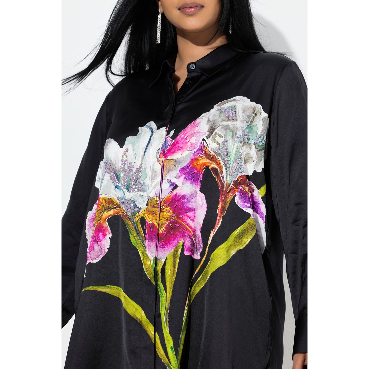 Chemisier en satin avec perles, col chemise noir, ULLA POPKEN