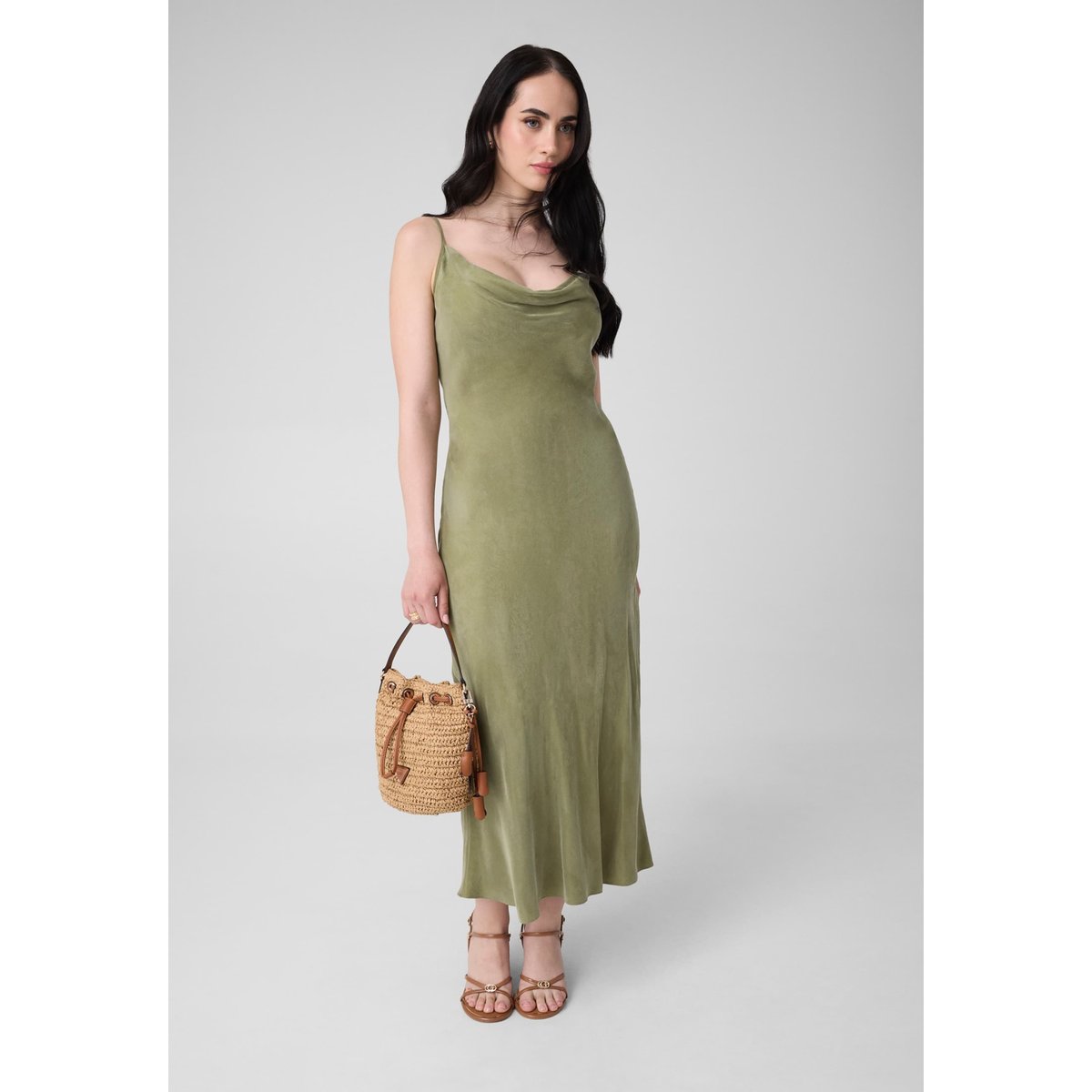 Robe Midi En Satin vert olive, GUESS