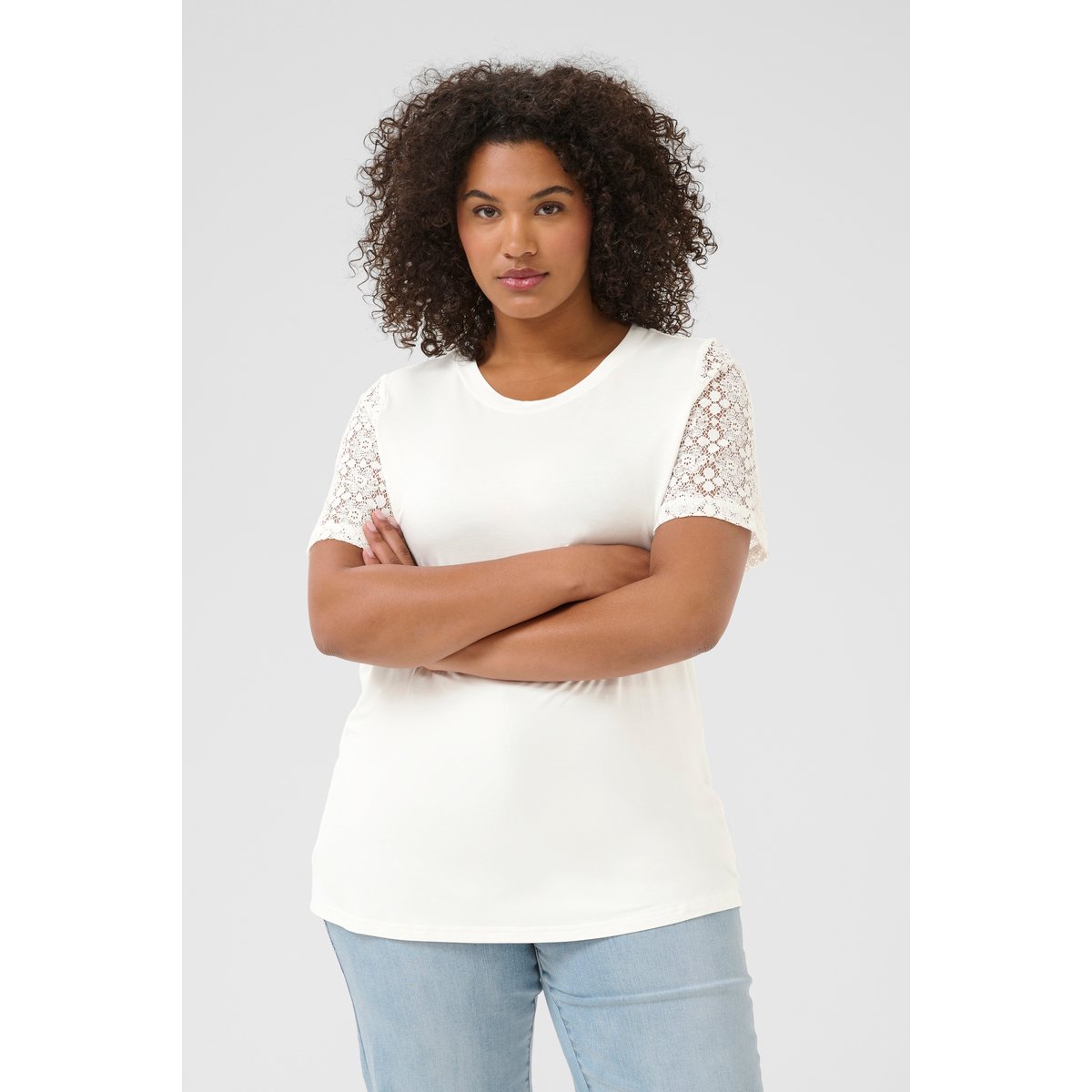 T-shirt blanc chalk, KAFFE CURVE
