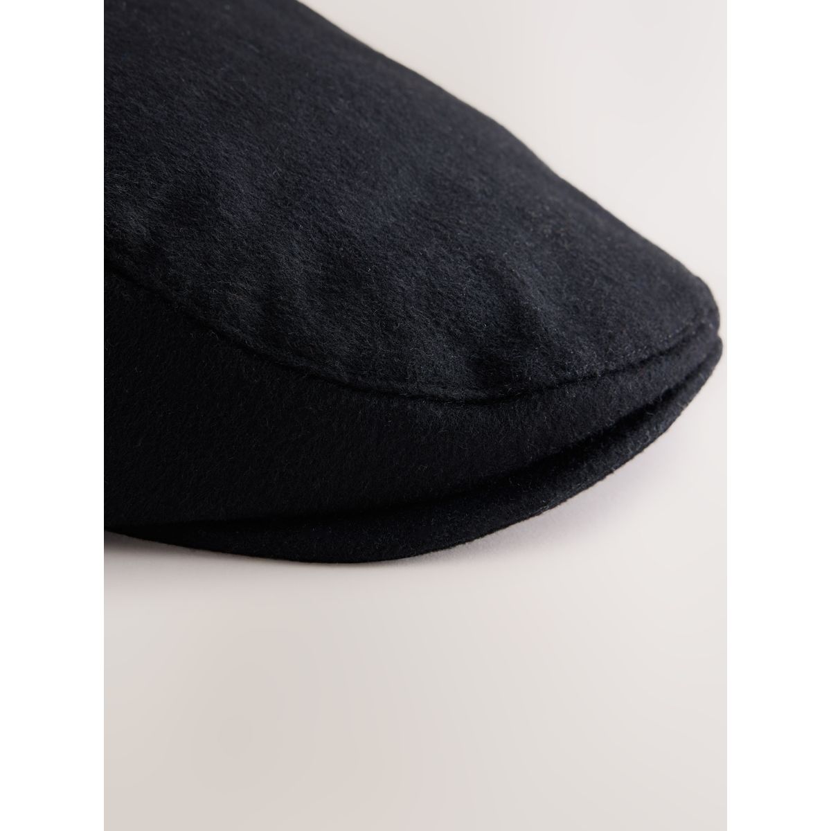 Casquette plate noir, NEXT