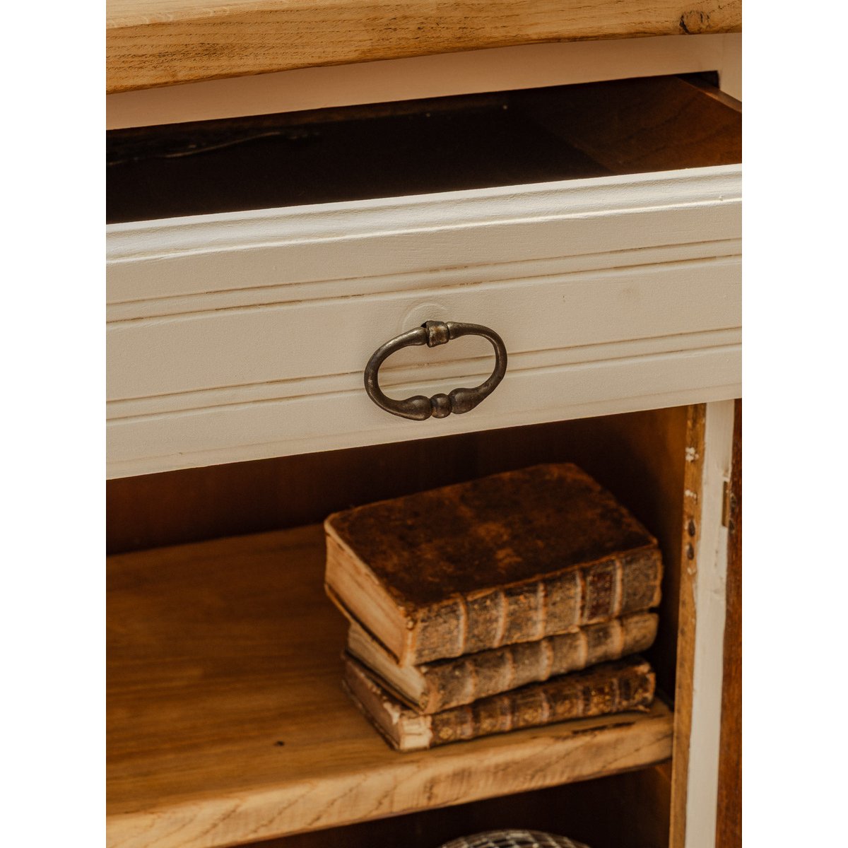 Buffet en bois blanc Gilbert N°1685 - Bon état bois clair, DEBONGOUT