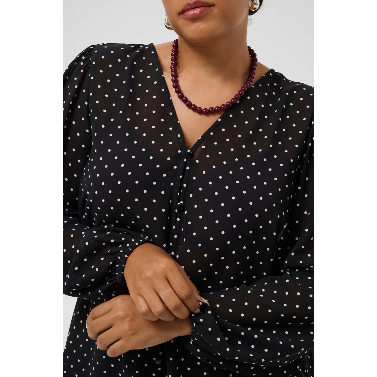 Á manches longues noir black w. white dot, KAFFE CURVE