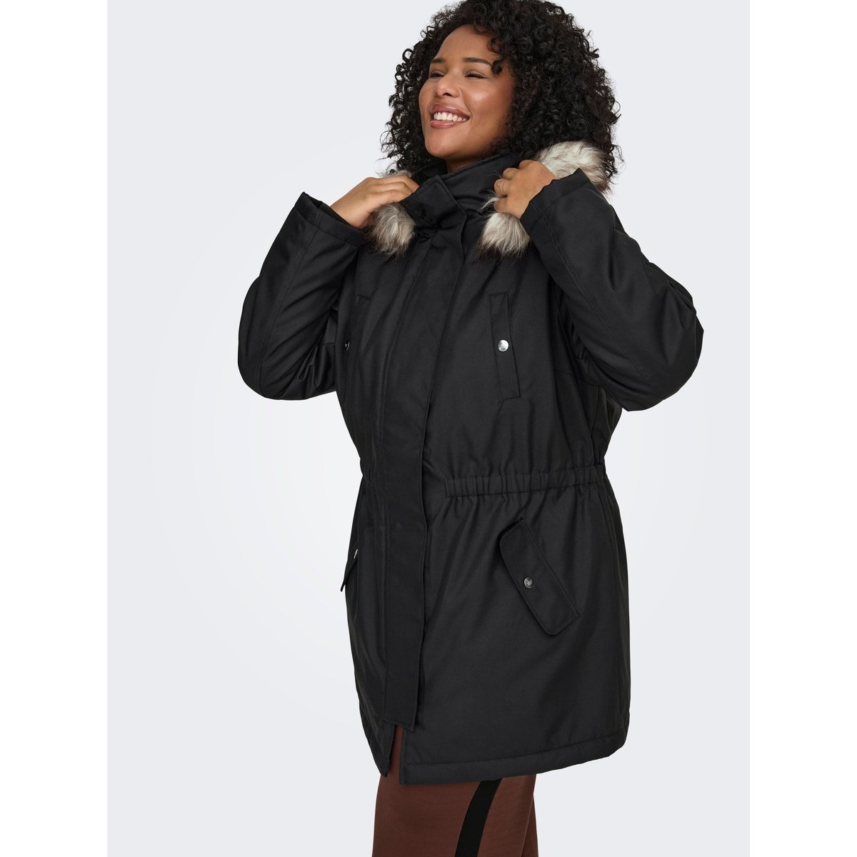 Parka mi-longue à capuche noir, ONLY CARMAKOMA