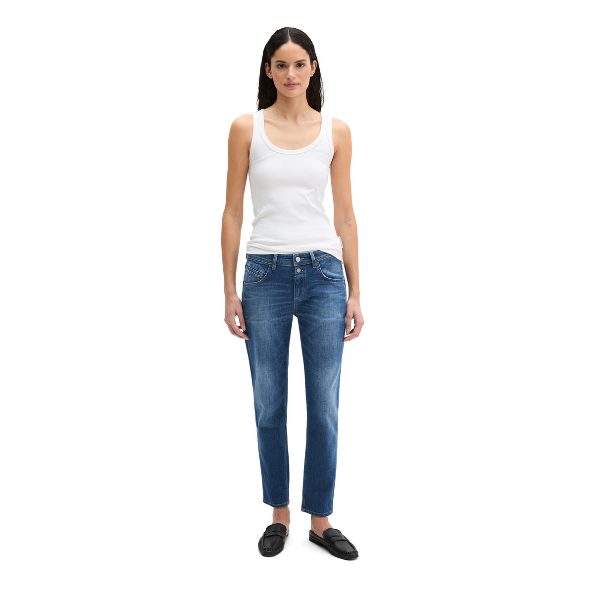 Jeans modèle Theda boyfriend cropped avec deux boutons bleu foncé, MARC O'POLO