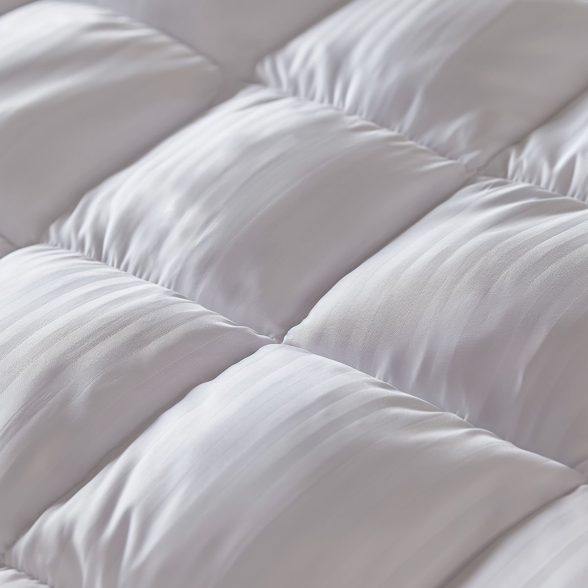 Couette Satin rayé - CHAUDE blanc, TOISON D OR