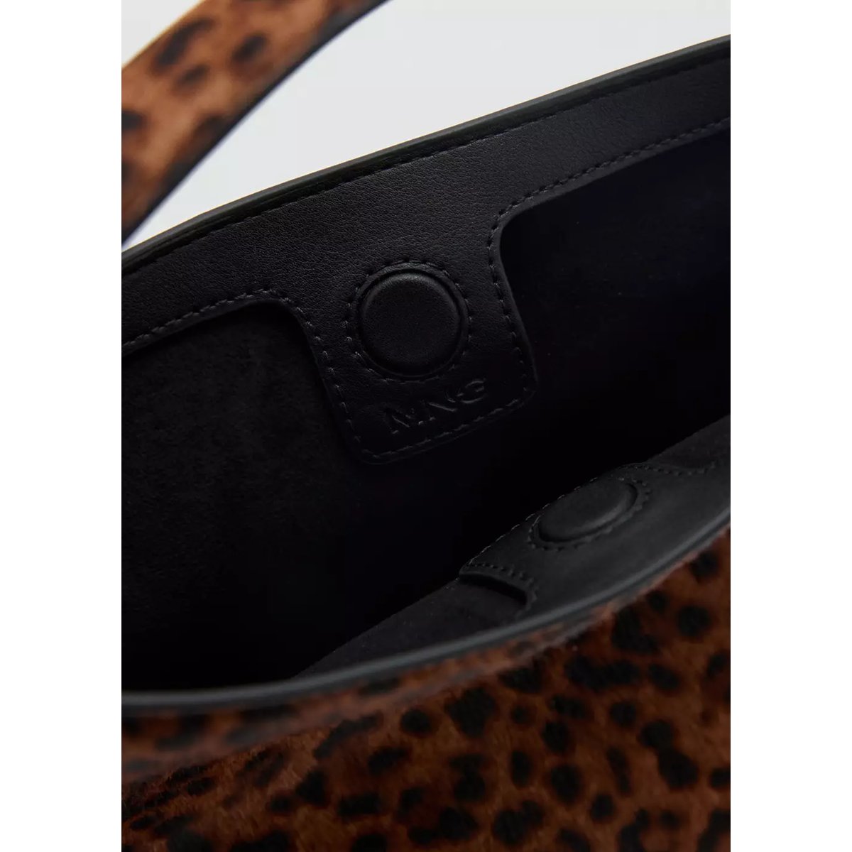 Sac seau en cuir à poils, imprimé animalier tabac, MANGO