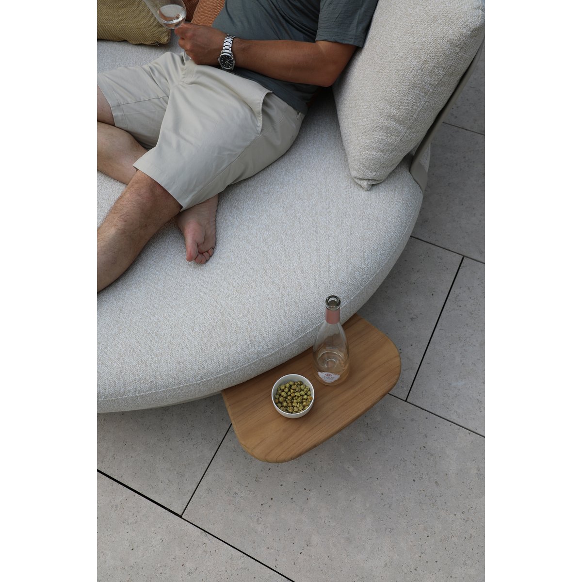 Salon de jardin 7 places, 2 tables, SAONA beige, DEFORA HOME