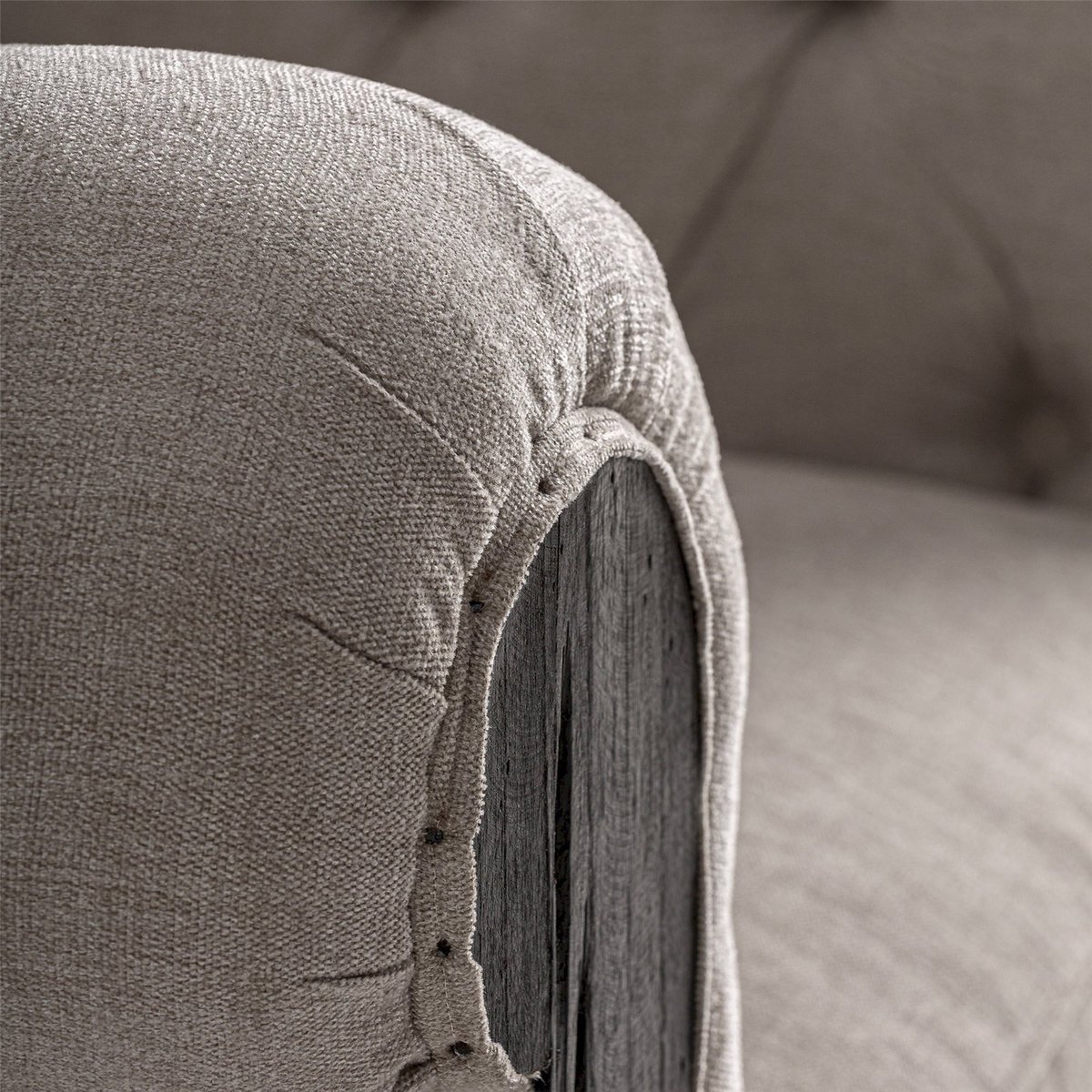Fauteuil capitonné collection S.GORE beige et noir, RECOLLECTION