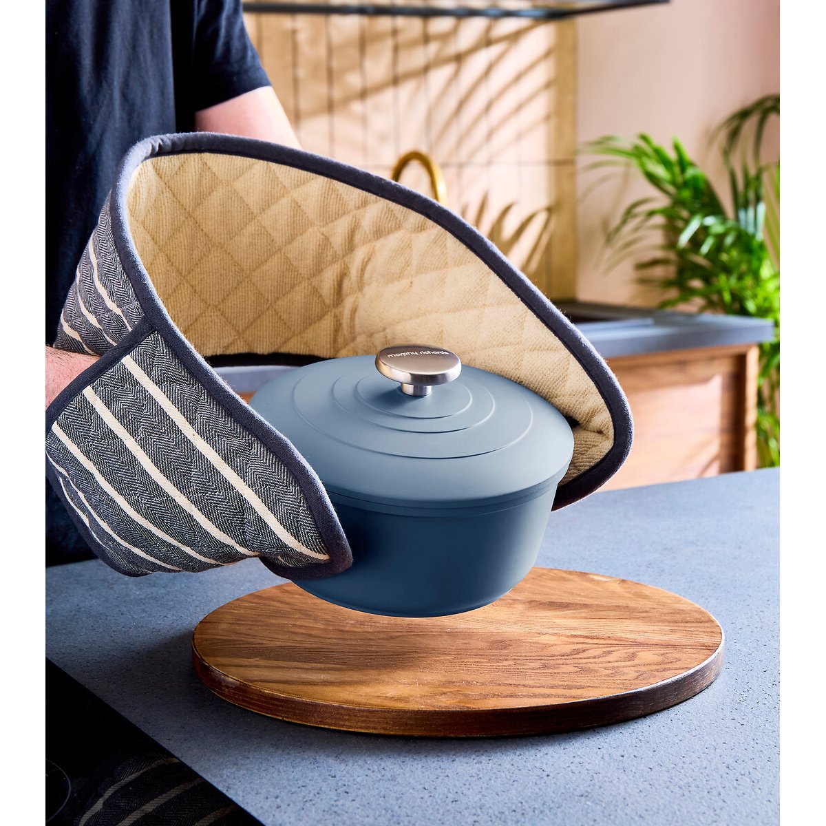 20cm Cast Aluminium Casserole Dish blue, MORPHY RICHARDS