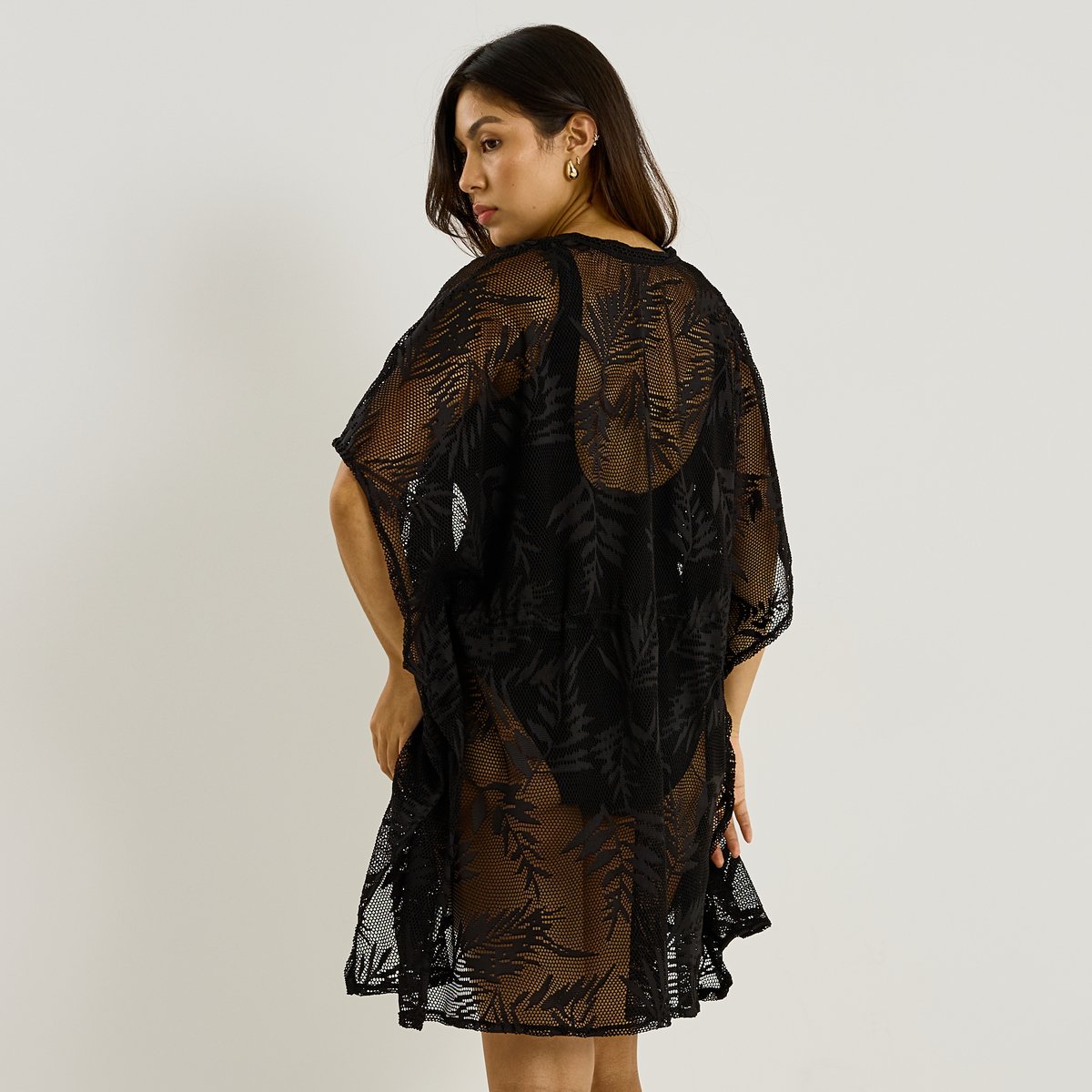 Kimono de plage en crochet noir, GRAIN DE MALICE