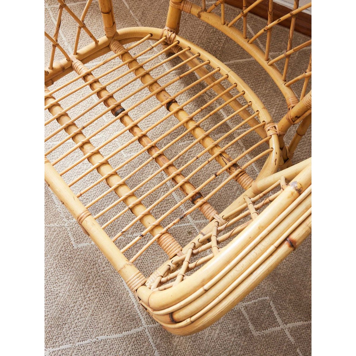 Fauteuil en rotin Ernest N°1024 - Bon état bois clair, DEBONGOUT