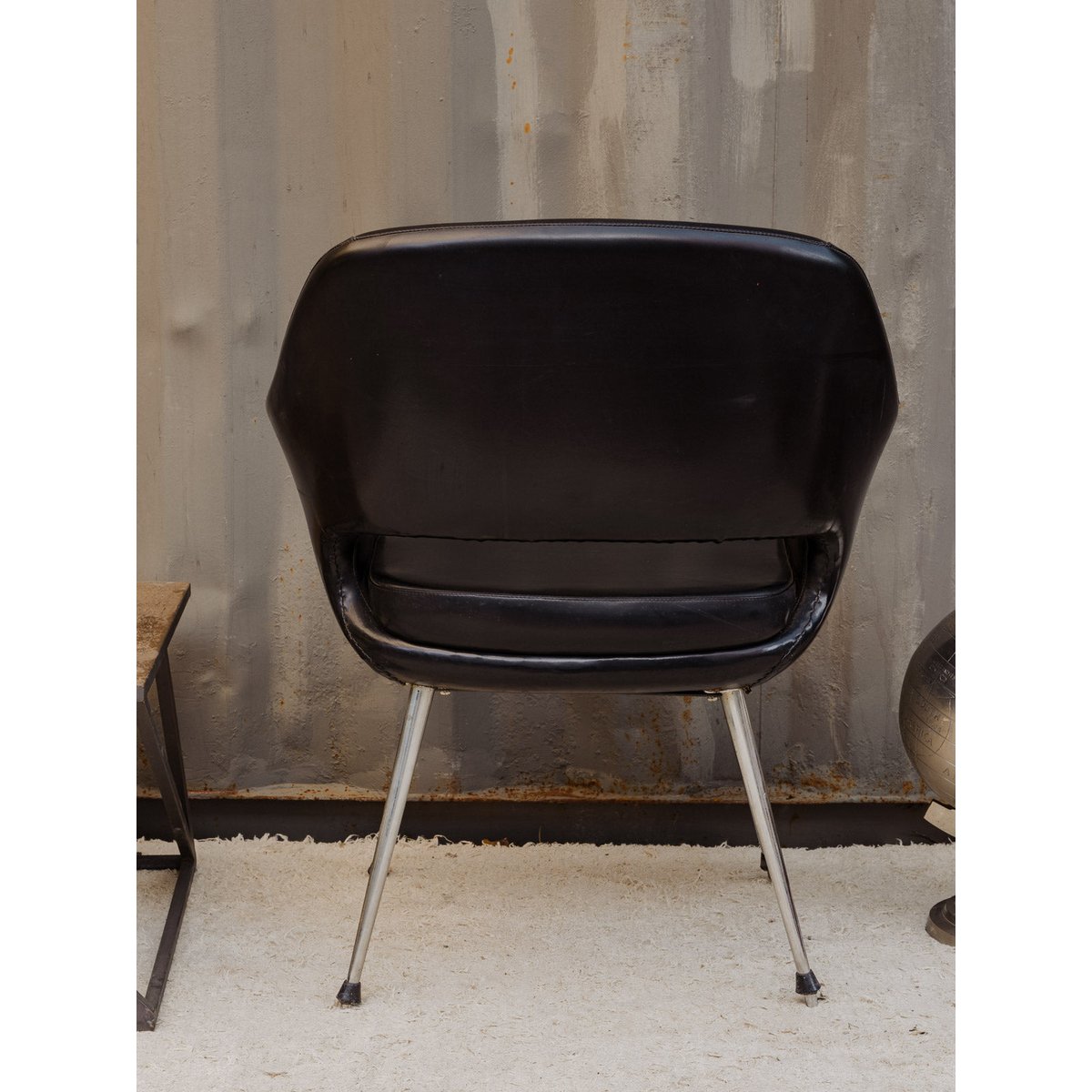 Fauteuil en cuir noir et chromé Jakob N°1337 - Bon état noir, DEBONGOUT