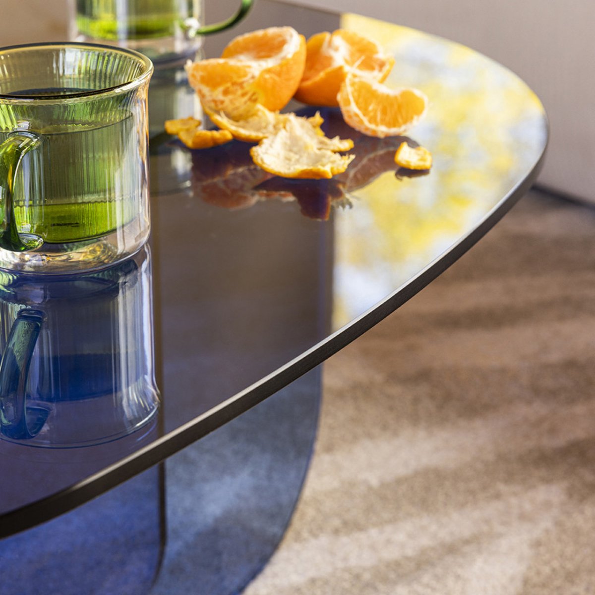 Table basse organique en verre L100cm- TILA bleu, DRAWER