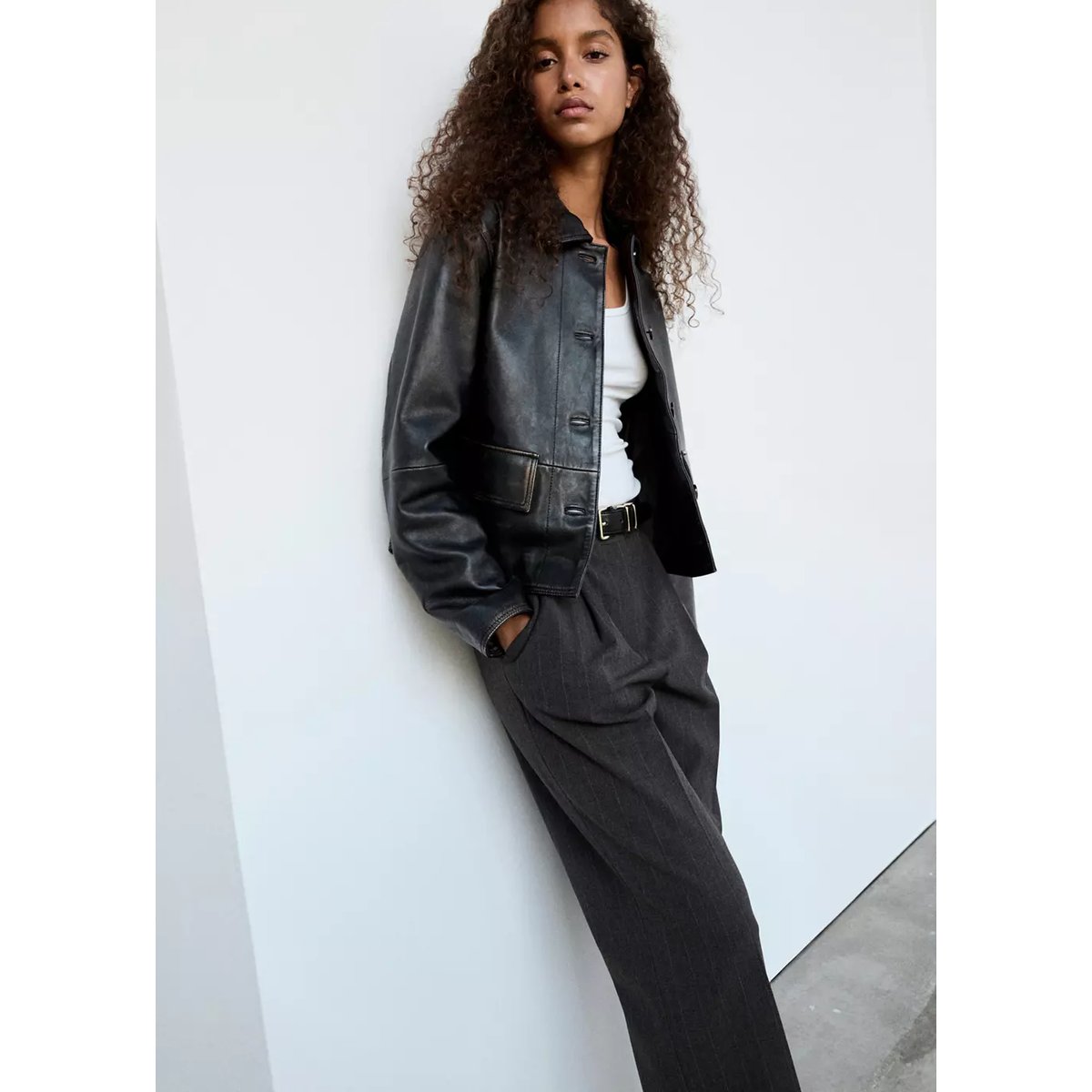 Pantalon droit pinces gris, MANGO