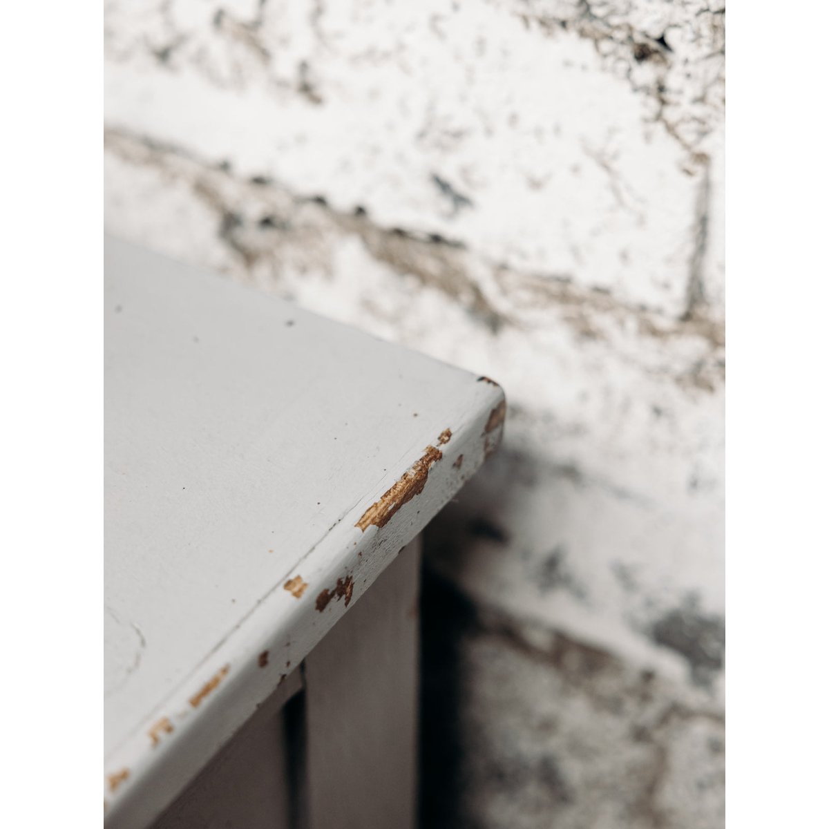 Buffet en bois Gilbert N°63 - Bon état gris, DEBONGOUT