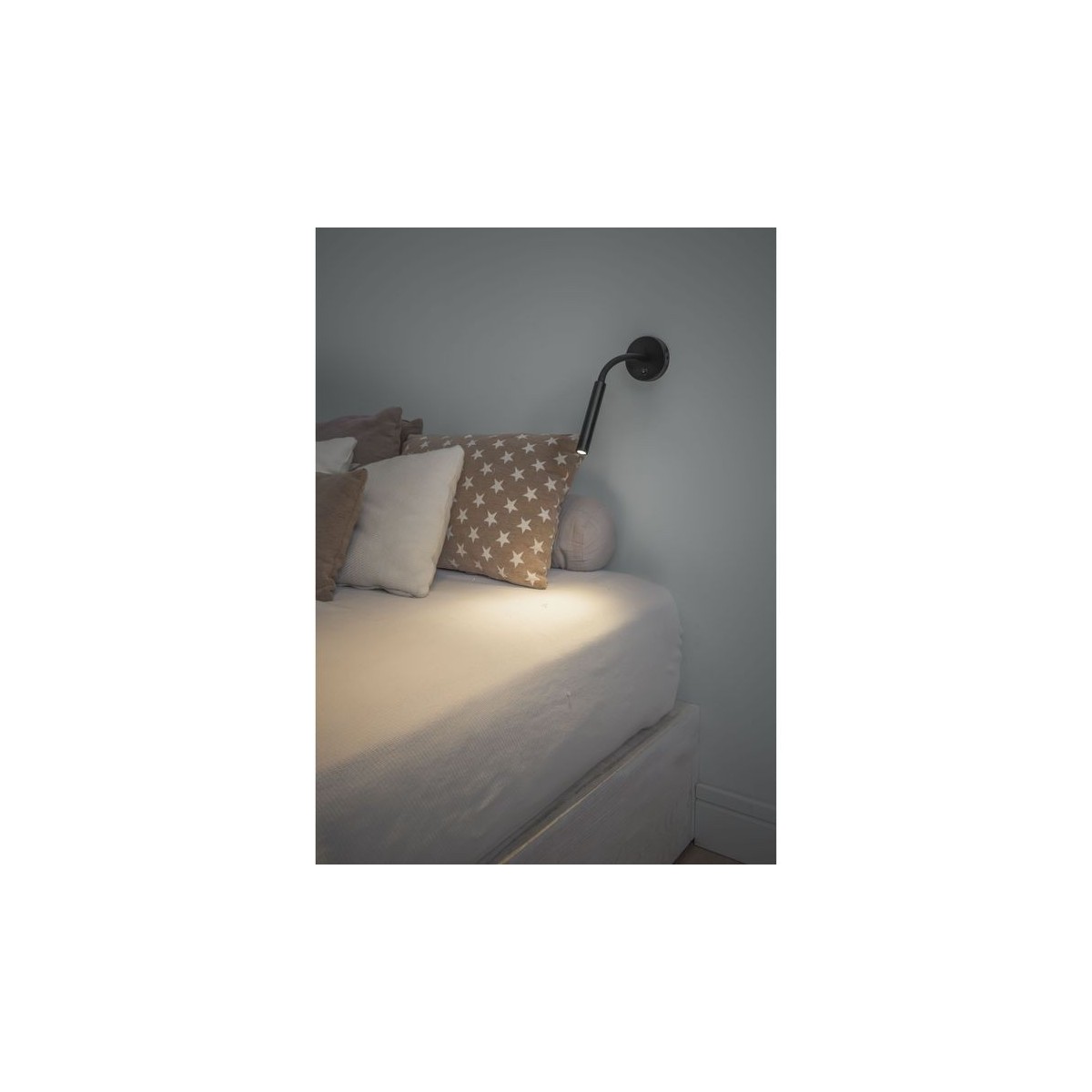 Applique lumière chaude KALE noir, FARO