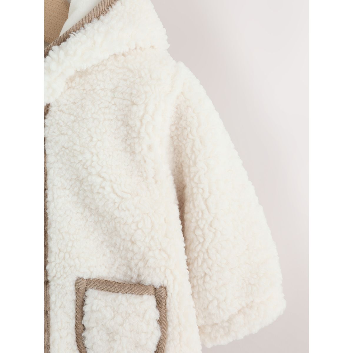 Veste à capuche bébé imitation peau de mouton crème, NEXT