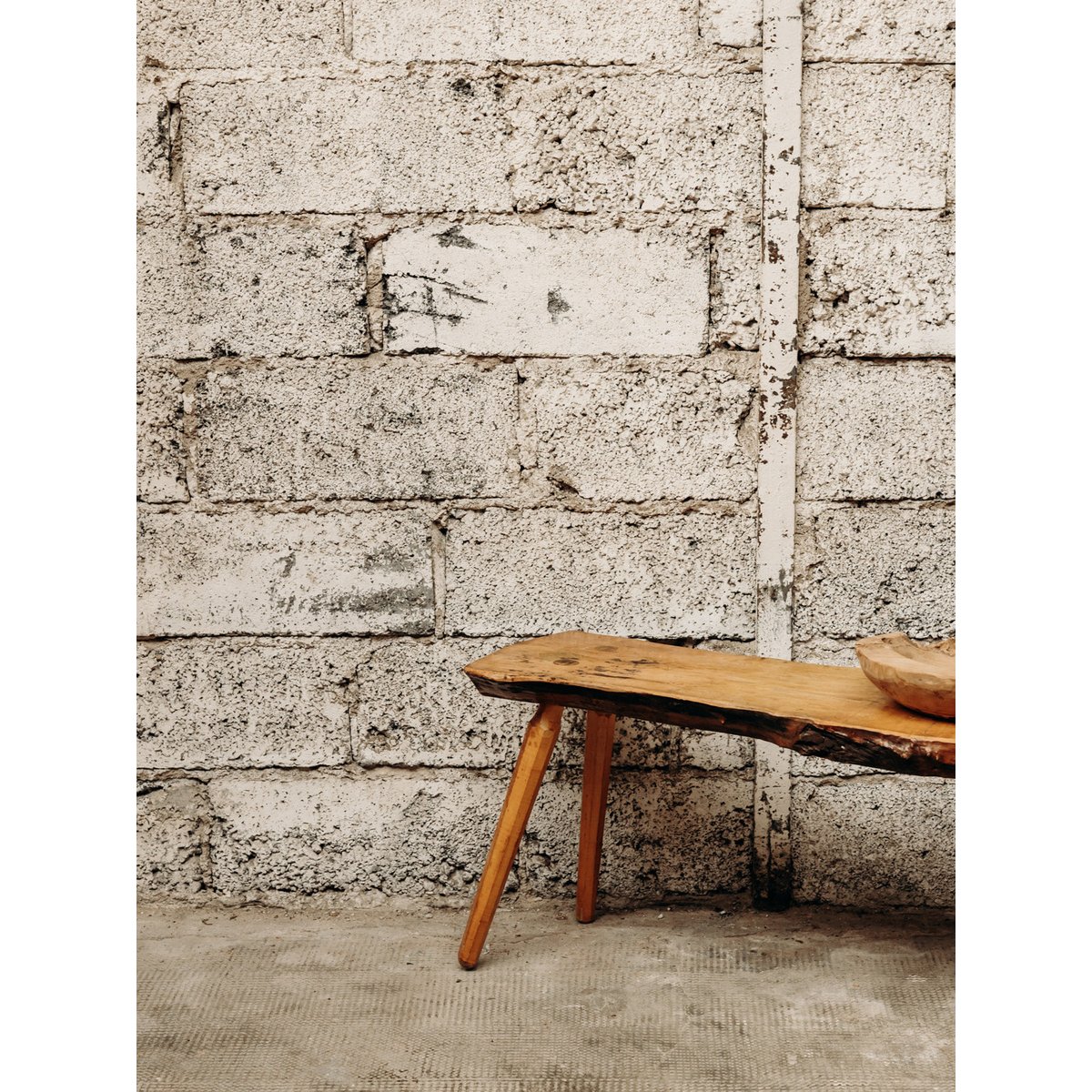 Banc brutaliste Antoine N°206 - Bon état bois, DEBONGOUT