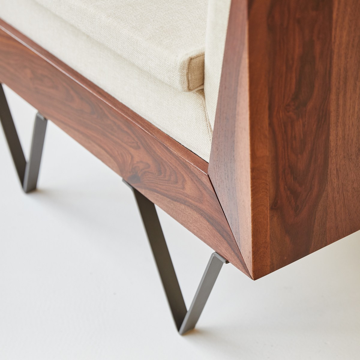 Fauteuil en Tissu massif, METRIC beige, TIKAMOON