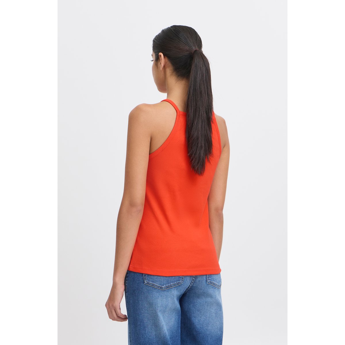 Sleeveless rouge grenadine, ICHI