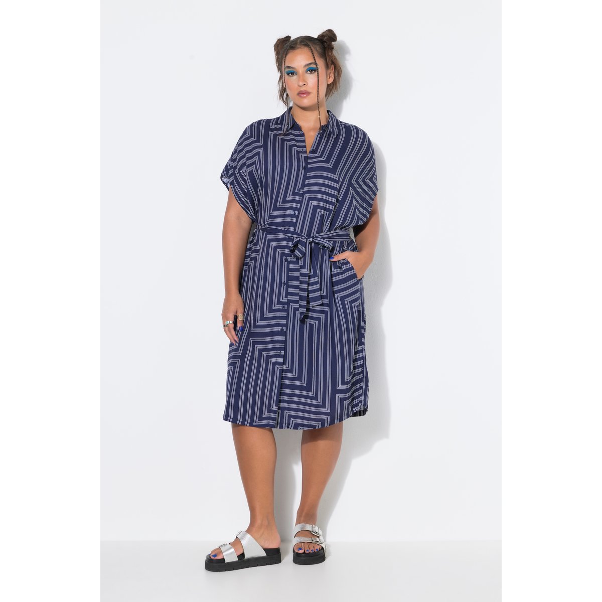 Robe-chemisier, longueur midi marine, STUDIO UNTOLD