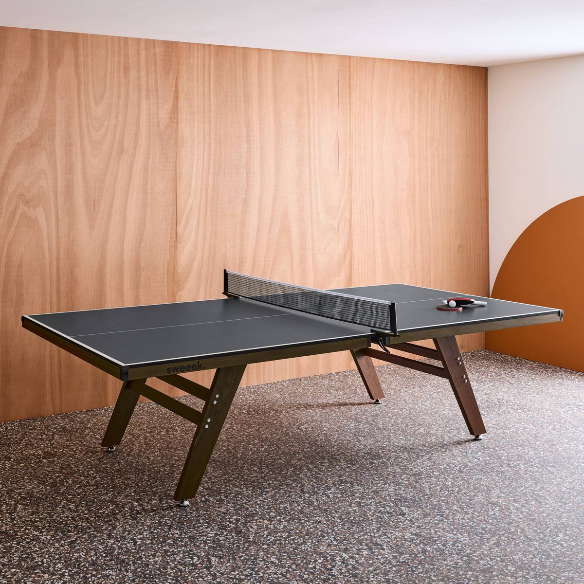 Table de ping pong intérieur deluxe avec 2 raquettes et 3 balles  TABLE DE PING PONG INTÉRIEUR DELUXE gris, SWEEEK