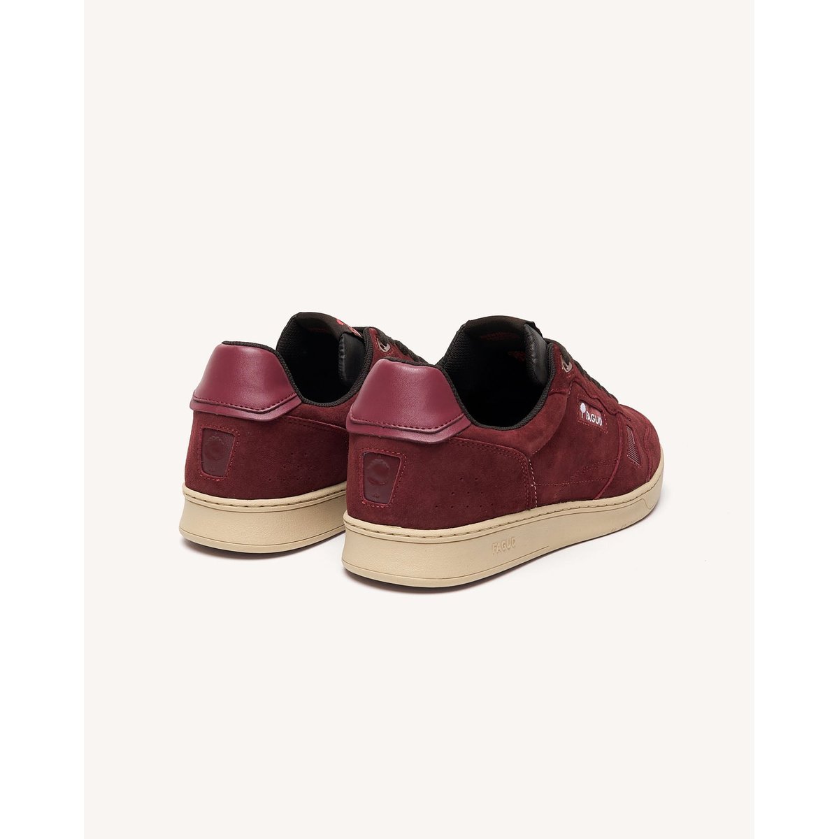 Baskets basses en cuir nubuck bordeaux, FAGUO