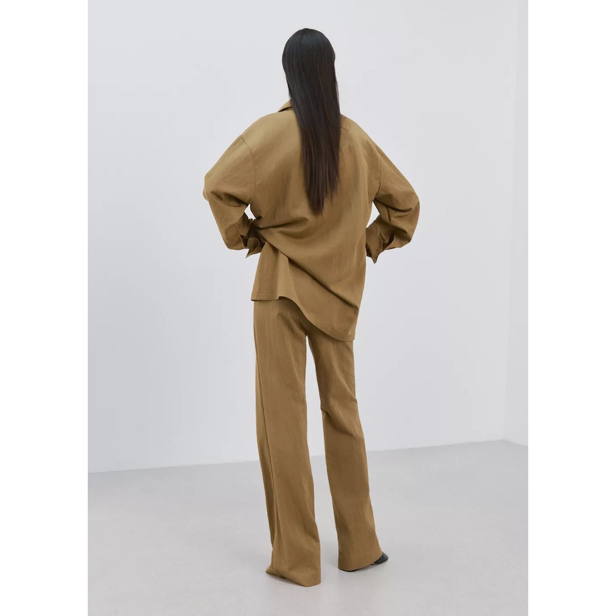 Pantalon droit taille normale kaki, MANGO