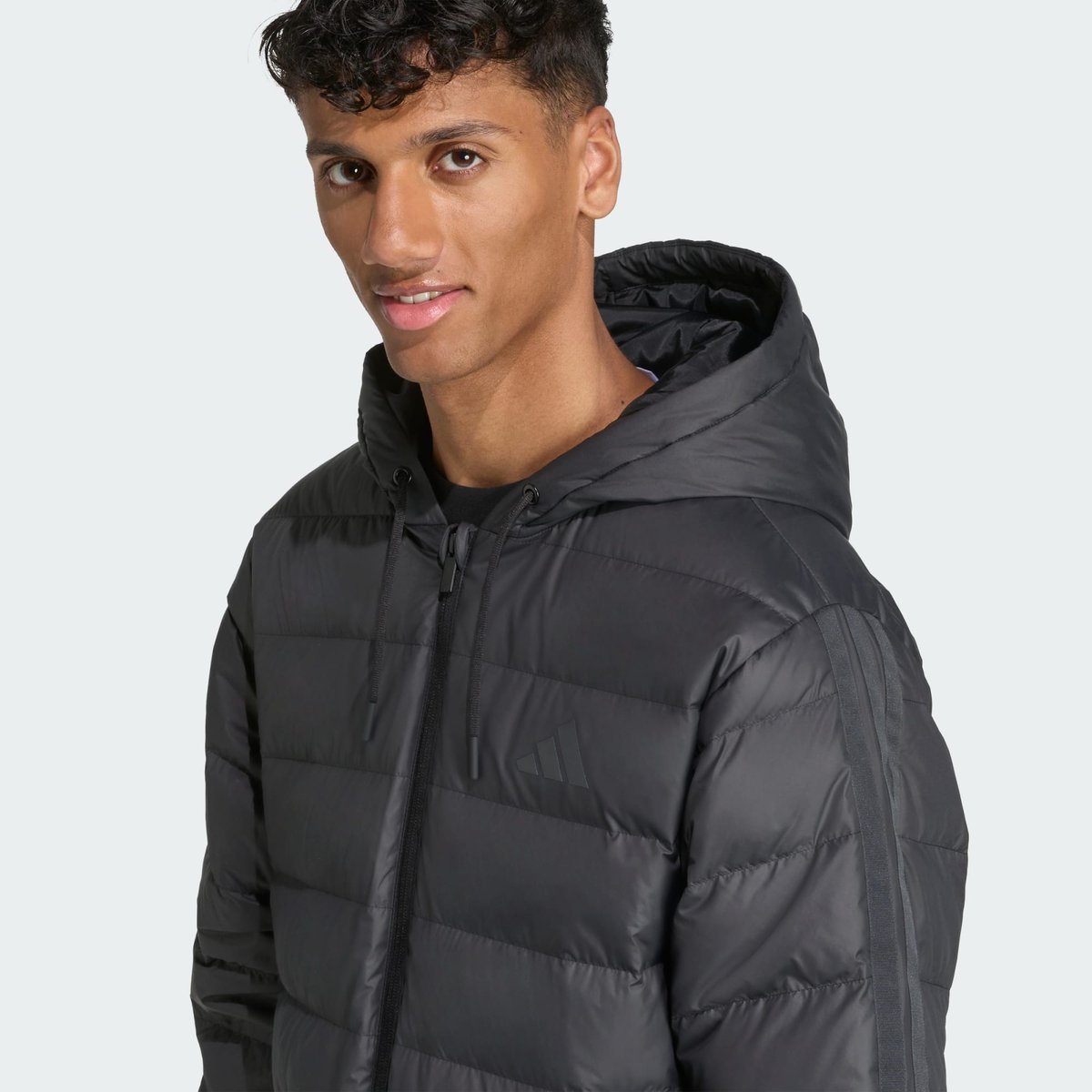 Parka À Capuche Duvet Léger 3 Bandes Essentials Climawarm Parka À Capuche Duvet Léger 3 Bandes Essentials Climawarm black, ADIDAS SPORTSWEAR