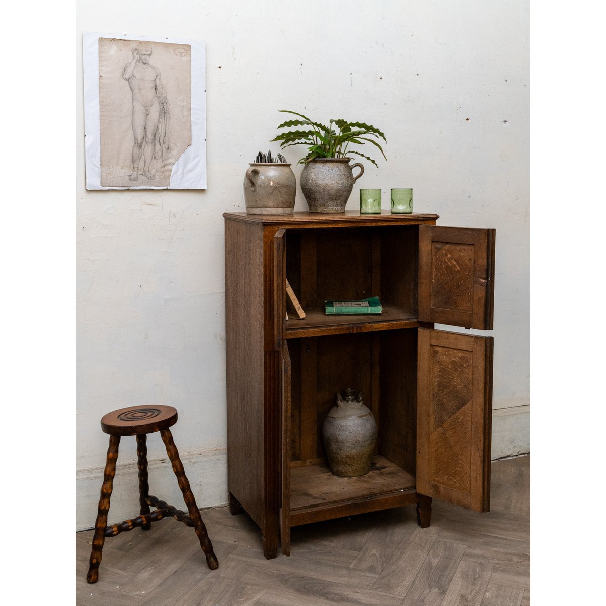 Petite armoire ancienne en bois Blandine N°543 - Bon état bois foncé, DEBONGOUT