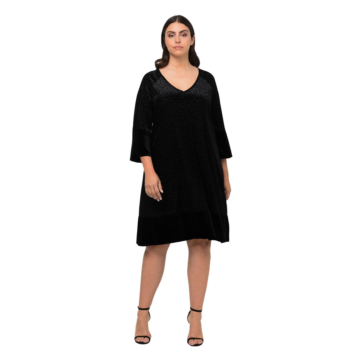 Robe midi à col rond et manches 3/4. Motif noir, ULLA POPKEN