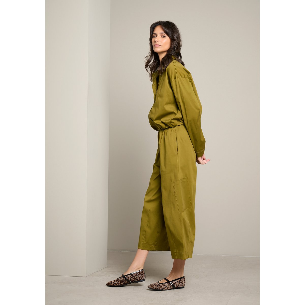 Pantalon en popeline satinée vert, LOLALIZA