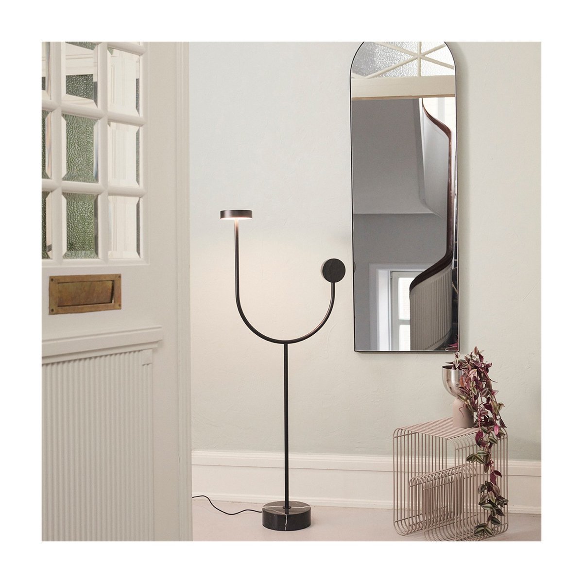 Lampadaire en Marbre Grasil noir, AYTM