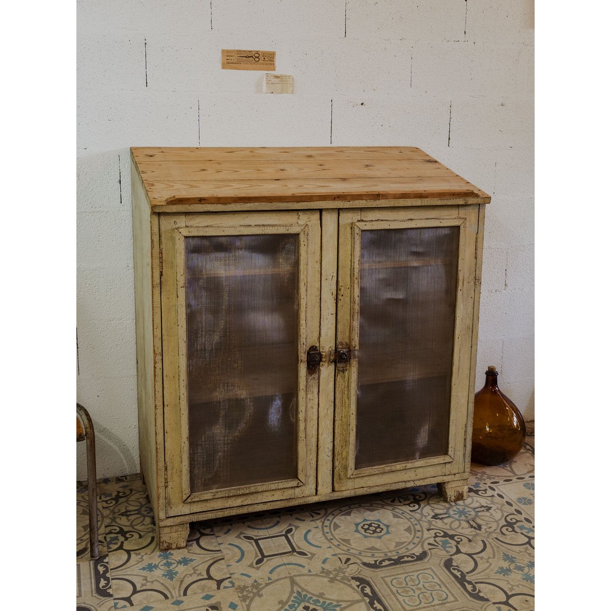 Garde-manger en bois beige Guy N°36 - Bon état beige, DEBONGOUT