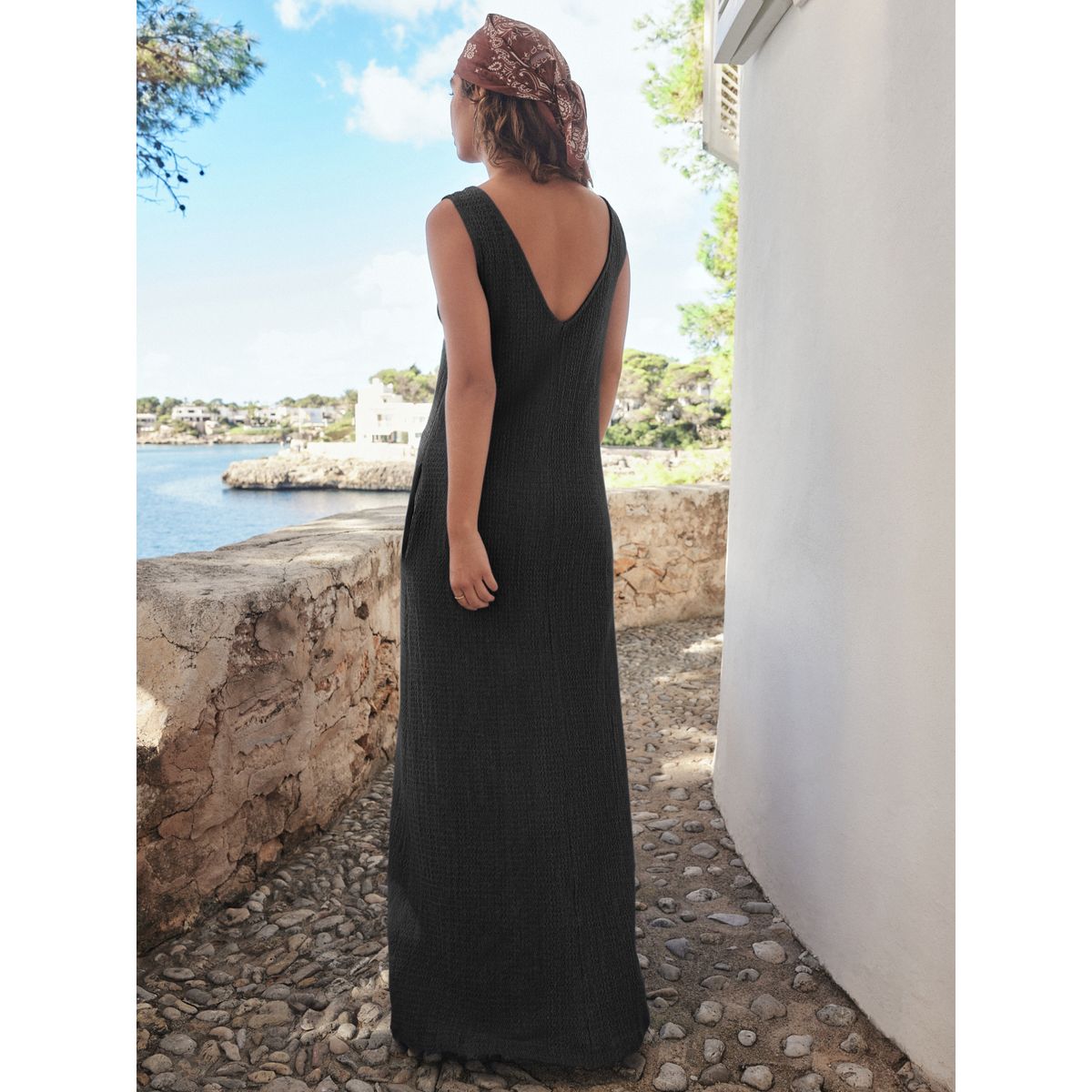 Robe style nuisette en jersey texturée noir, NEXT