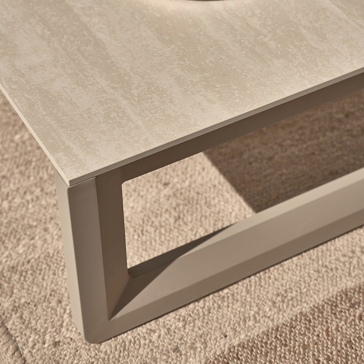 Salon de jardin bas en aluminium 5 places  CALIZA taupe, BERAH GETAH