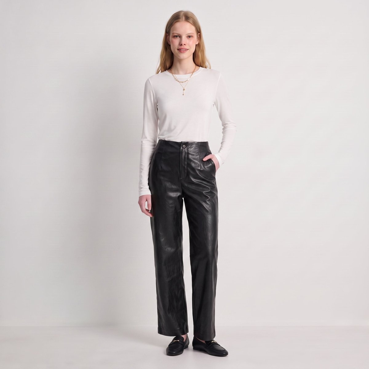 Pantalon taille haute droit avec plis à l'avant et poches latérales ORALIE noir, ARTLOVE