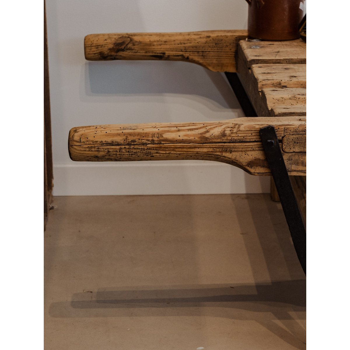 Table basse de ferme en bois Léonie N°881 - Bon état bois clair, DEBONGOUT