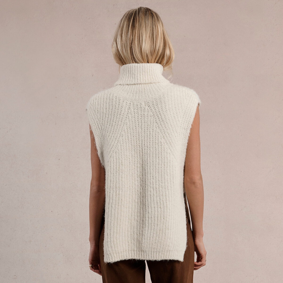 Sleeveless Knitted Turtleneck Jumper ecru , MOLLY BRACKEN