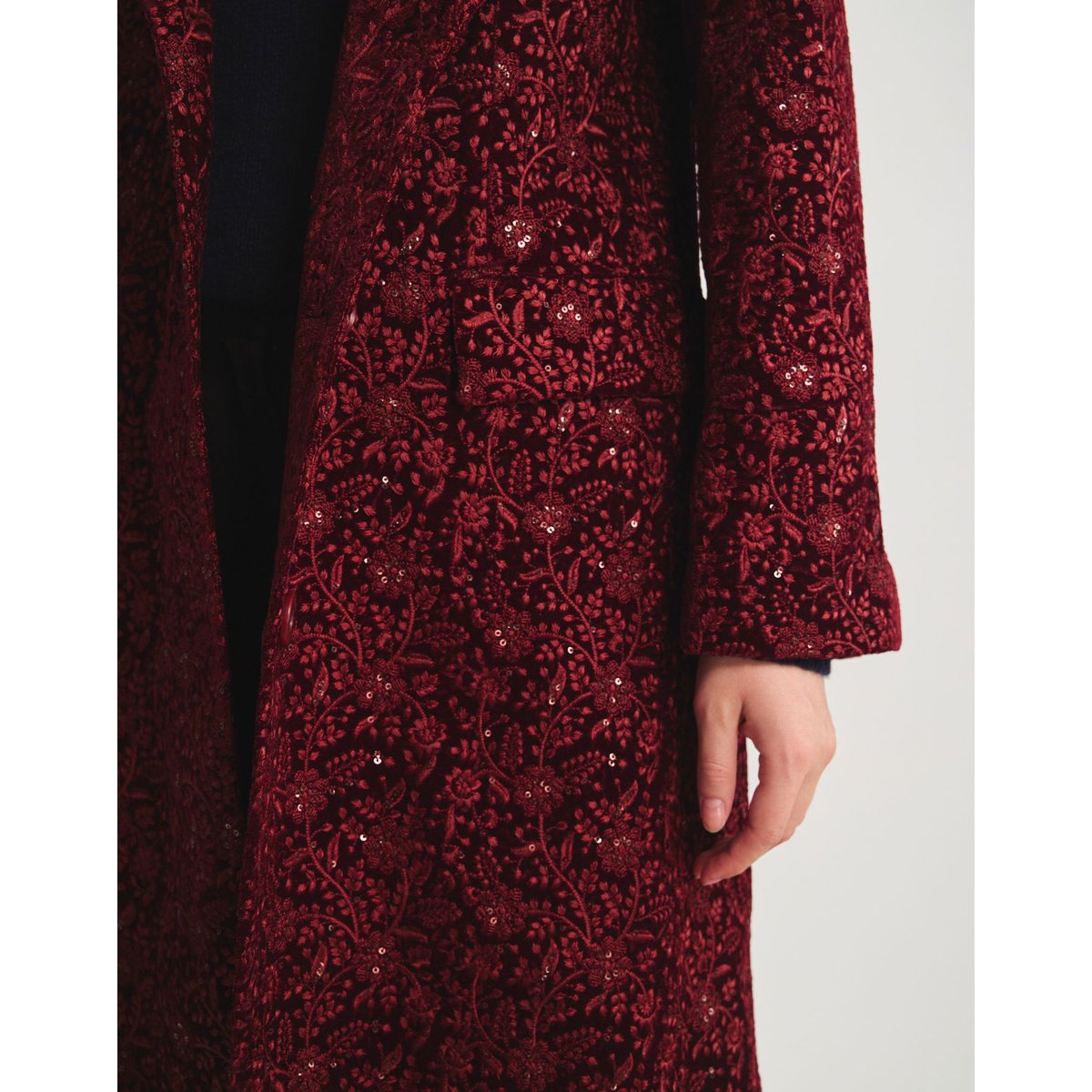 Manteau Zahee brodé rouge, INES DE LA FRESSANGE PARIS