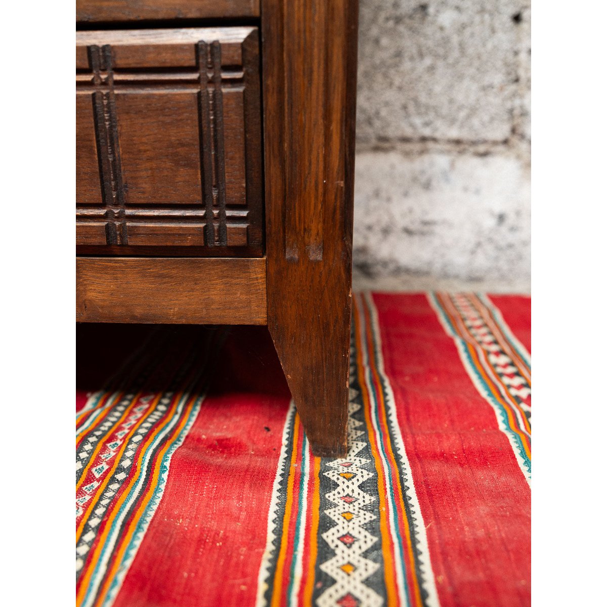 Chaleureuse commode Garance N°712 - Bon état bois foncé, DEBONGOUT