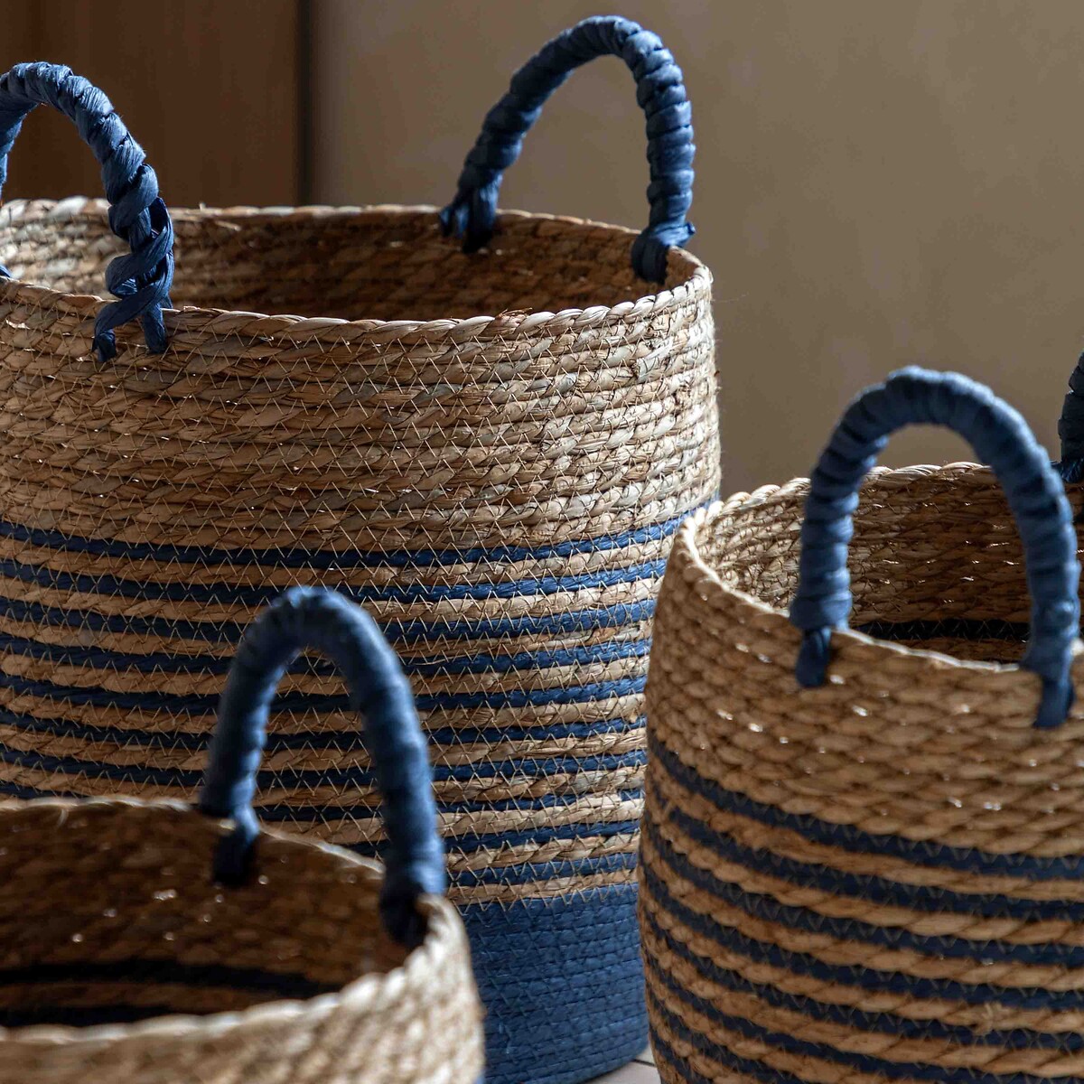 Set of 3 Diso Seagrass Basket in Blue Stripe blue, ÉDITÉ