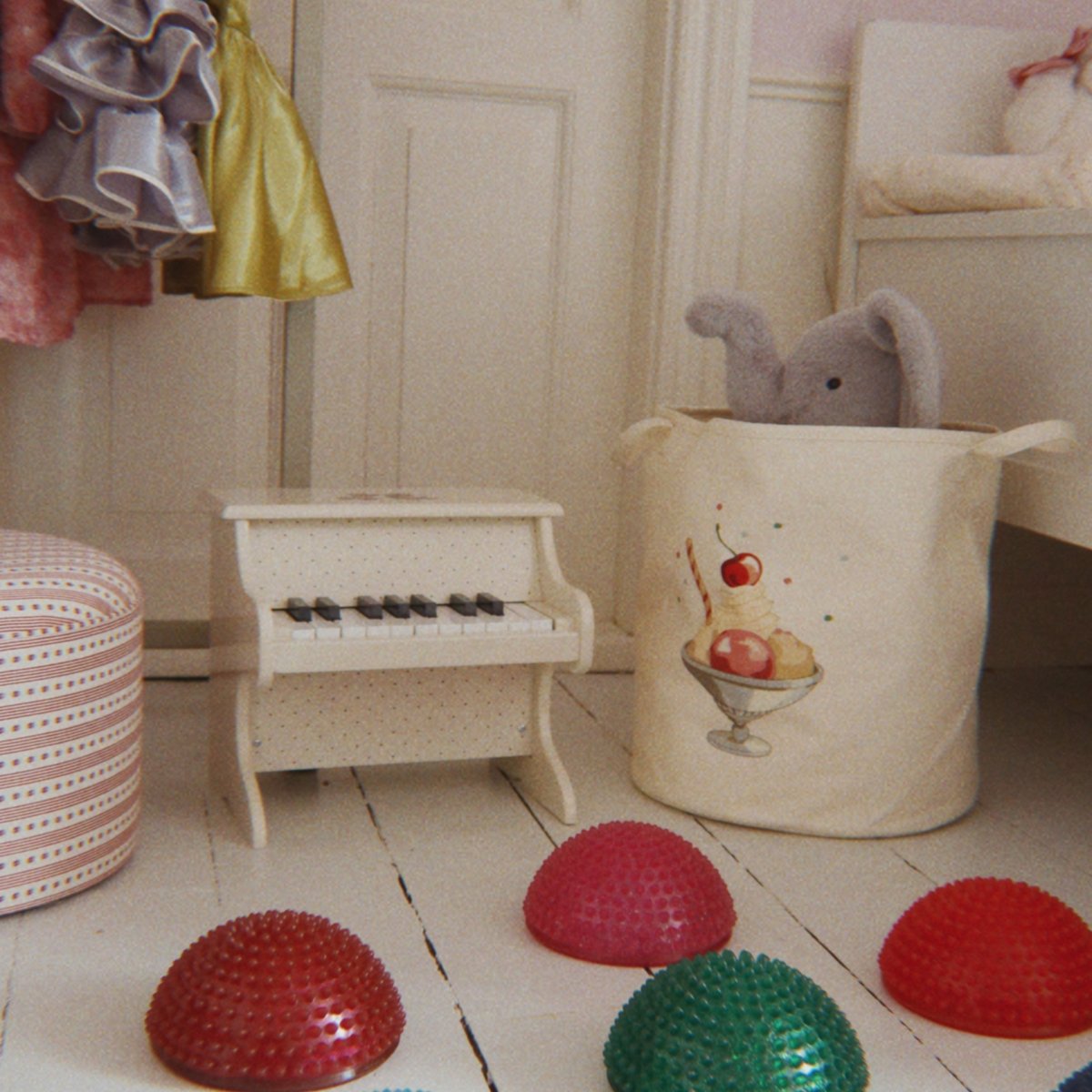 Piano miniature ecru, bleu, marron, KONGES SLOJD